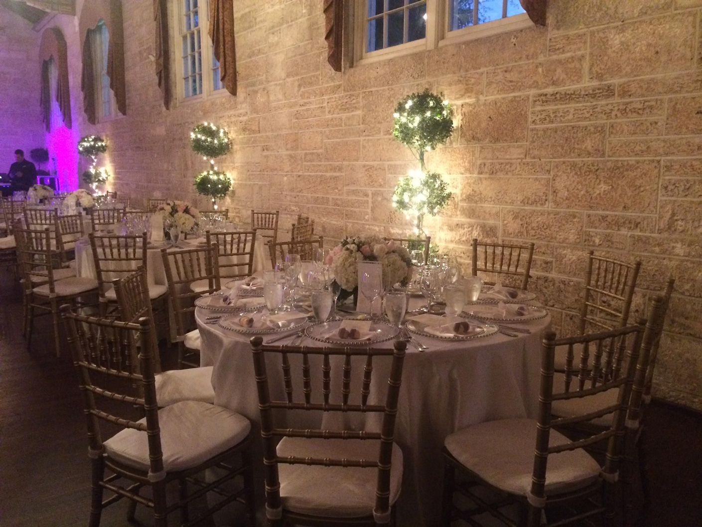 bb4e26_116bb1379abc40d5add4b35b23379e8a