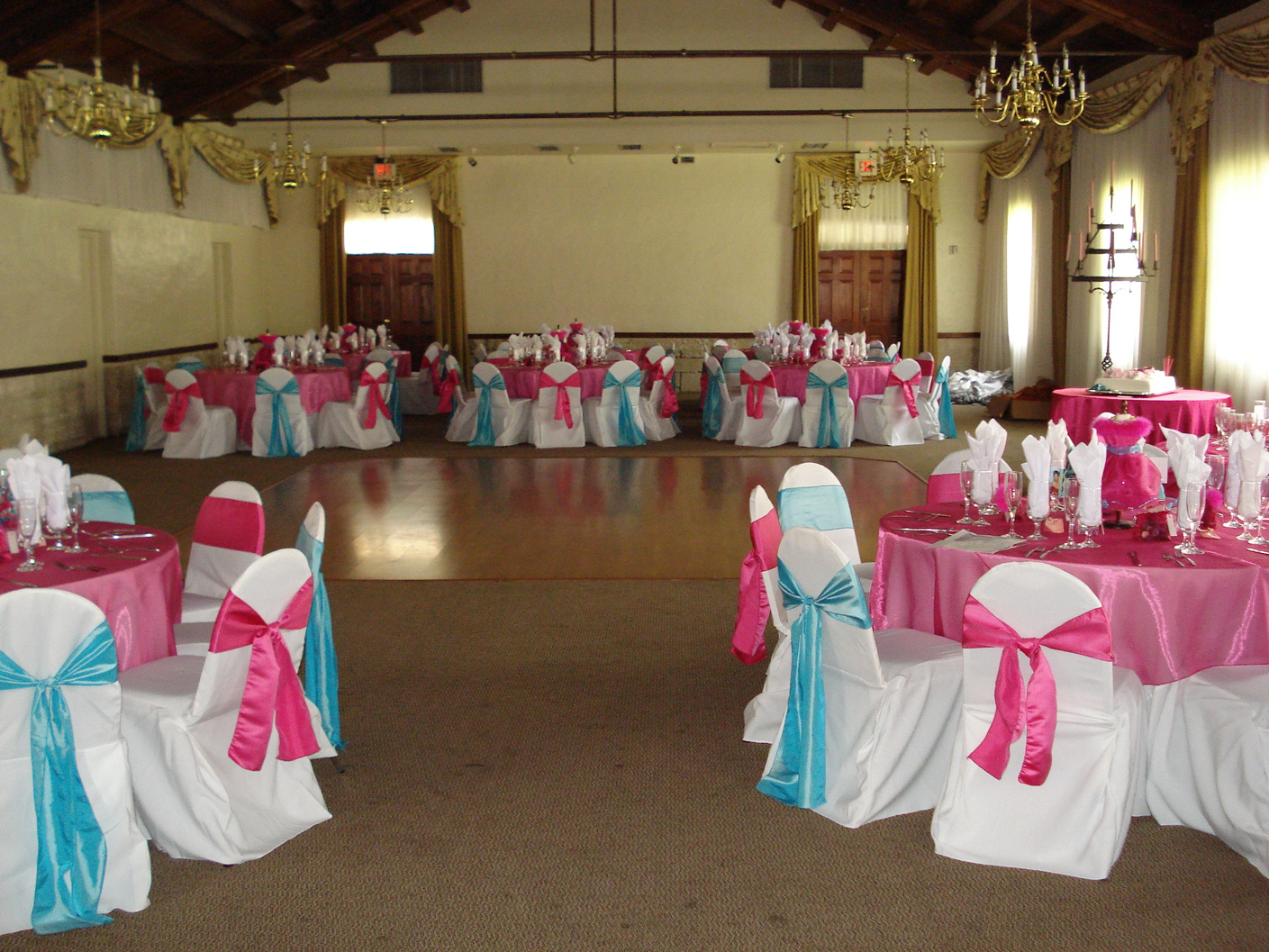 bb4e26_194337606fa440d38ac1240624be99a8